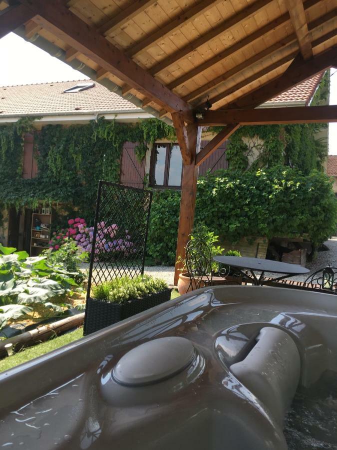 Gite De Solama Avec Spa Balleville Dış mekan fotoğraf